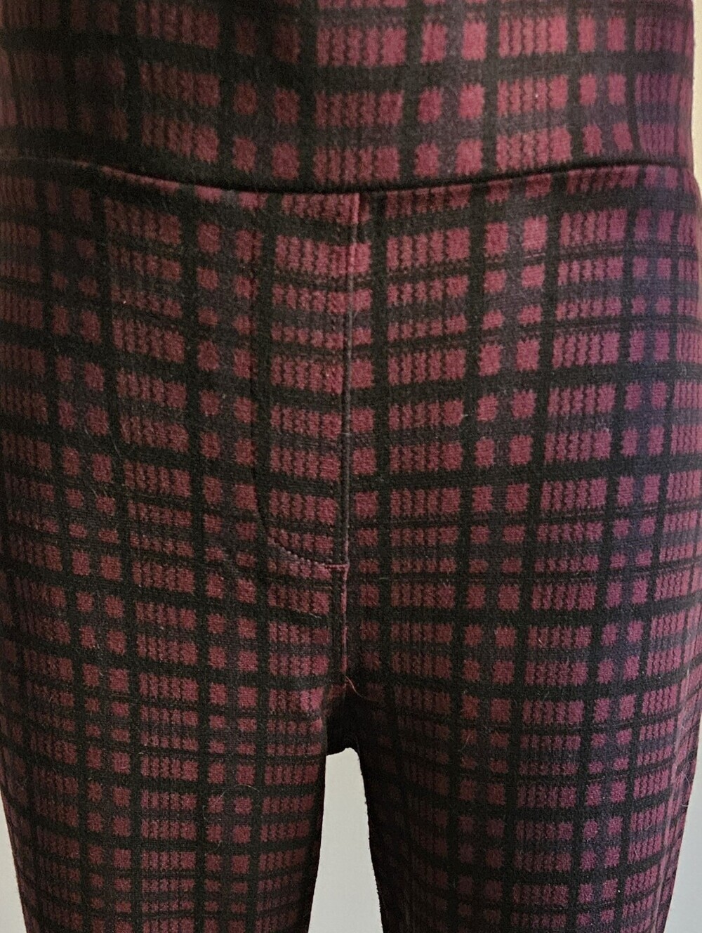 Style & Co. Plum/black Checkered Leggings With Back Pockets. Size PL